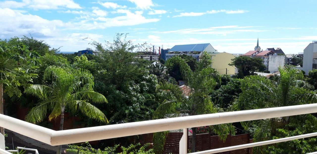Fare Suisse Tahiti - Guesthouse Papeete  Exterior photo